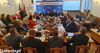 I Sesja Rady Powiatu Jarocińskiego kadencji 2024-2029. FOTORELACJA-9366