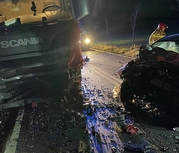 Czarno-białe logo Komendy Powiatowej Policji w Jarocinie. Co się stało? (ZDJĘCIA)-11566