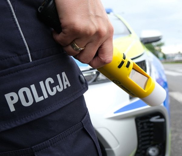 Slalom po ulicy i zderzenie z rzeczywistością. Obywatelska postawa w Mieszkowie-13955