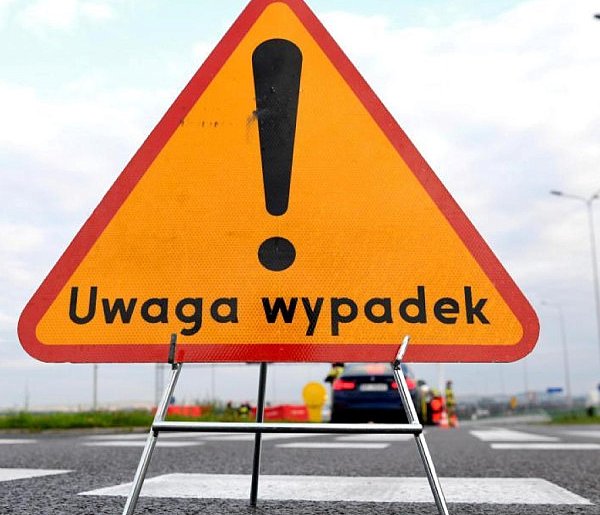 Wypadek na DK11 w Witaszycach. Motocyklista trafił do szpitala-14192