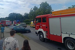 Wypadek na trasie Jarocin–Pleszew. Ranni i utrudnienia w ruchu (ZDJĘCIA)-14340