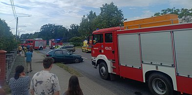 Wypadek na trasie Jarocin–Pleszew. Ranni i utrudnienia w ruchu (ZDJĘCIA)-14340