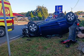 Wypadek w Sierszewie. Trzy osoby trafiły do szpitala (ZDJĘCIA)-14791