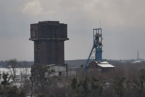 Pięcioletnie urlopy i nawet 170 tys. zł odprawy. Zmiany dla dużej grupy-15160