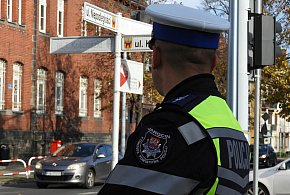 Akcja ZNICZ przebiega spokojnie. Mundurowi nadal czuwają nad bezpieczeństwem-15827