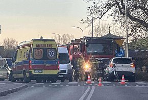 Potrącenie w Jarocinie – rowerzysta zabrany do szpitala. Ulica nieprzejezdna-15896