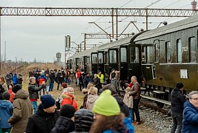Jarocin świętował 150 lat kolei. Historyczny pociąg przejechał przez węzeł ZDJĘCIA-16515