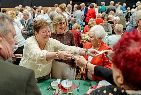 Jarocińska Wigilia, która łączy. Seniorzy i osoby samotne świętowali razem (FOTO)-16593