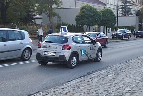 17-latkowie dostaną „prawko”. Nowe przepisy stawiają twarde warunki-16823