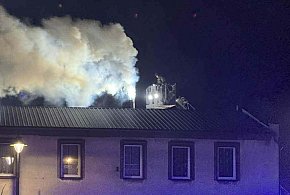 Pożar na Rynku w Jaraczewie Droga krajowa częściowo zablokowana (ZDJĘCIA)