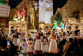 Zespół Folklorystyczny Snutki z kolędami u Franciszkanów FOTORELACJA