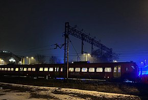 Tragedia na torach. Służby przy dworcu w Jarocinie (ZDJĘCIA)