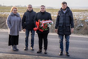 Katastrofa B-17G pod Jaraczewem. Hołd lotnikom i nowa broszura historyczna