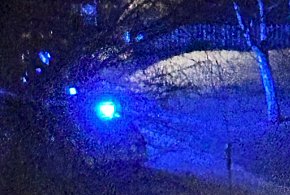 Dlaczego policja świeciła w okna na os. Konstytucji? Znamy wyjaśnienie