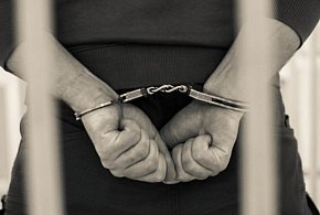 Znęcał się nad rodzicami partnerki. 45-latek pod dozorem i z zakazami