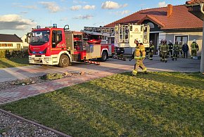 Trzy interwencje strażaków w święta. Kolizja i pożary w powiecie (ZDJĘCIA)