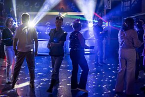 Dyskoteka jak za dawnych lat w JOK Jarocin FOTORELACJA