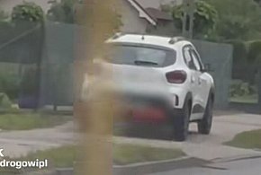 1.500 zł za „skrót” przez chodnik. Niebezpieczne zachowanie w Witaszyczkach