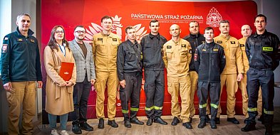 „Biernacki” wdzięczny strażakom. Osobiste podziękowania w komendzie PSP