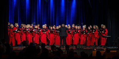 Chór Barwickiego z koncertem kolęd w JOK Jarocin FOTORELACJA