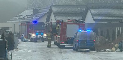 Dziwny zapach spalenizny na os. Ogrody w Jarocinie. Strażacy szukają przyczyny