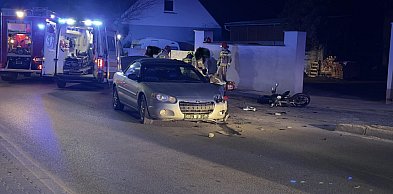 Motocyklista ranny po zderzeniu z samochodem. Akcja służb w Kotlinie (ZDJĘCIA)