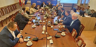 Ruszyła XXV Sesja Rady Powiatu Jarocińskiego. Co omawiają radni? (RELACJA)