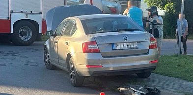 Zderzenie dwóch aut w Kotlinie. Jedna osoba trafiła do szpitala (ZDJĘCIA)