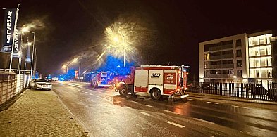 Alarm na stacji paliw przy ul. Poznańskiej. Ewakuowano mieszkańców bloku (ZDJĘCIA)-16690
