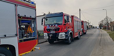 Poranny pożar w Łuszczanowie. Cztery zastępy straży pożarnej w akcji (ZDJĘCIA)