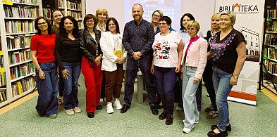 Tłumy fanów kryminałów w Jarocinie. Powód? Wojciech Chmielarz FOTORELACJA