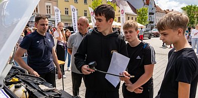 Tłumy uczniów na Festiwalu Rzemiosła w Jarocinie. Poznali świat zawodów od kuchni