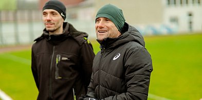 Biegowe spotkanie z mistrzem. Adam Nowicki trenował z jarocińskimi biegaczami-16512