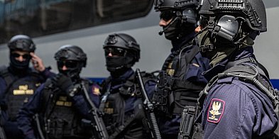 Kontrterroryści sprawdzali pociąg pod Pleszewem