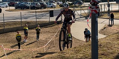 Sezon kolarski ruszył. Zawodnicy Victorii Jarocin ścigali się w Kaliszu (ZDJĘCIA)