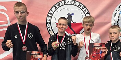Cztery osoby, cztery świetne występy. Muay Thai Jarocin wraca z medalami (ZDJĘCIA)