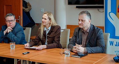 Ponad 500 tys. zł na wsparcie jarocińskich seniorów. Ruszają 2 wyczekiwane zadania-16329