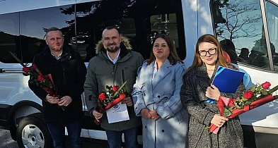 ŚDS w Dobieszczyźnie z nowym samochodem. Pomógł PFRON (ZDJĘCIA)