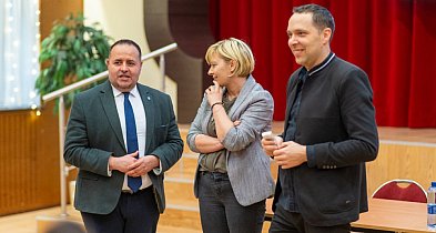 Jak uratować szkołę w Klęce? Dyskutowano o modelu stowarzyszeniowym (ZDJĘCIA)