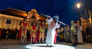 Misterium Męki Pańskiej ulicami Jarocina FOTORELACJA