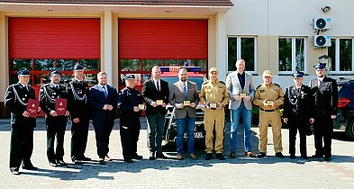 Święto strażaków ochotników w Jarocinie. Wręczono decyzje i przekazano samochód