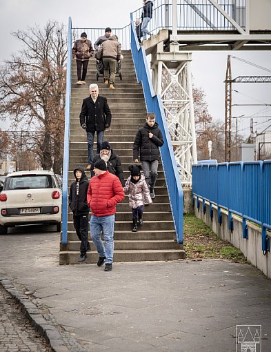Mieszkańcy i radni zgodni. Tak nie może wyglądać dojście na dworzec w Jarocinie-16672