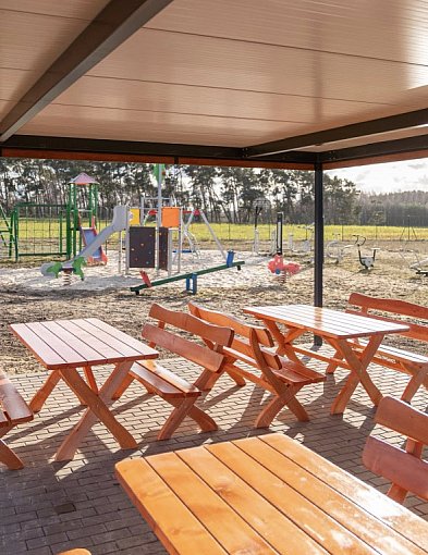 Pięknieje Wielkopolska Wieś: Łobez zyskał atrakcyjne miejsce spotkań i zabawy