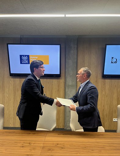 UAM i LO w Jarocinie łączą siły. Nowe możliwości dla licealistów (ZDJĘCIA)