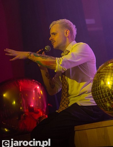 Gminny Dzień Kobiet z Filipem Mettlerem w Jaraczewie FOTORELACJA