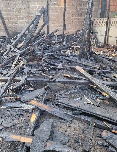 Cztery zastępy gasiły pożar w Kotlinie. Trwa ustalanie przyczyn (ZDJĘCIA)