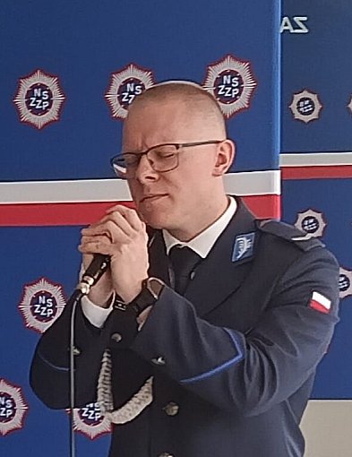 „Kryształowa Gwiazda ze wstęgą” dla policjanta z Jarocina. Decydowały sekundy