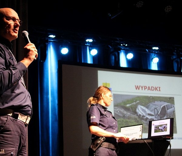 Dzień dla młodych kierowców w JOK-u. Policja nie owijała w bawełnę (ZDJĘCIA)-15218
