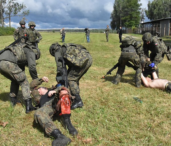 Setki tysięcy Polaków pójdą na szkolenie. Wojsko otwiera drzwi dla cywilów-15915