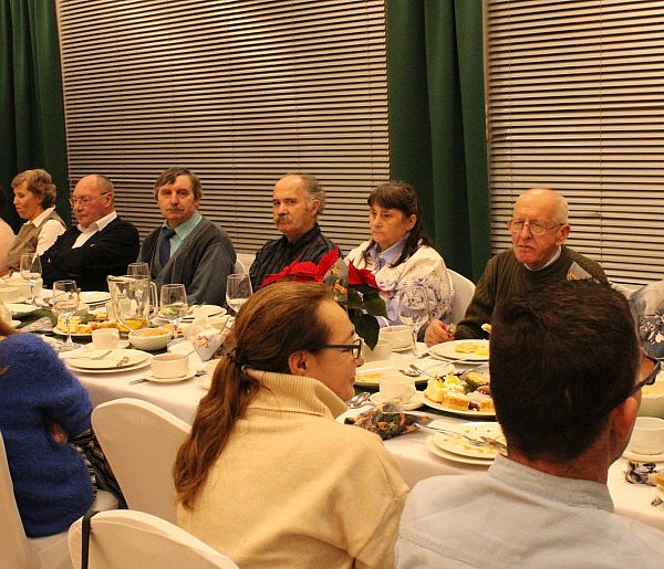 Świąteczne spotkanie rodzin zastępczych w Jarocinie. Czas rozmów i refleksji-16539